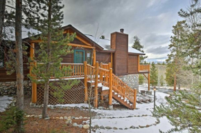 2 Mi to Skiing Mtn-View Home with Deck in Granby!